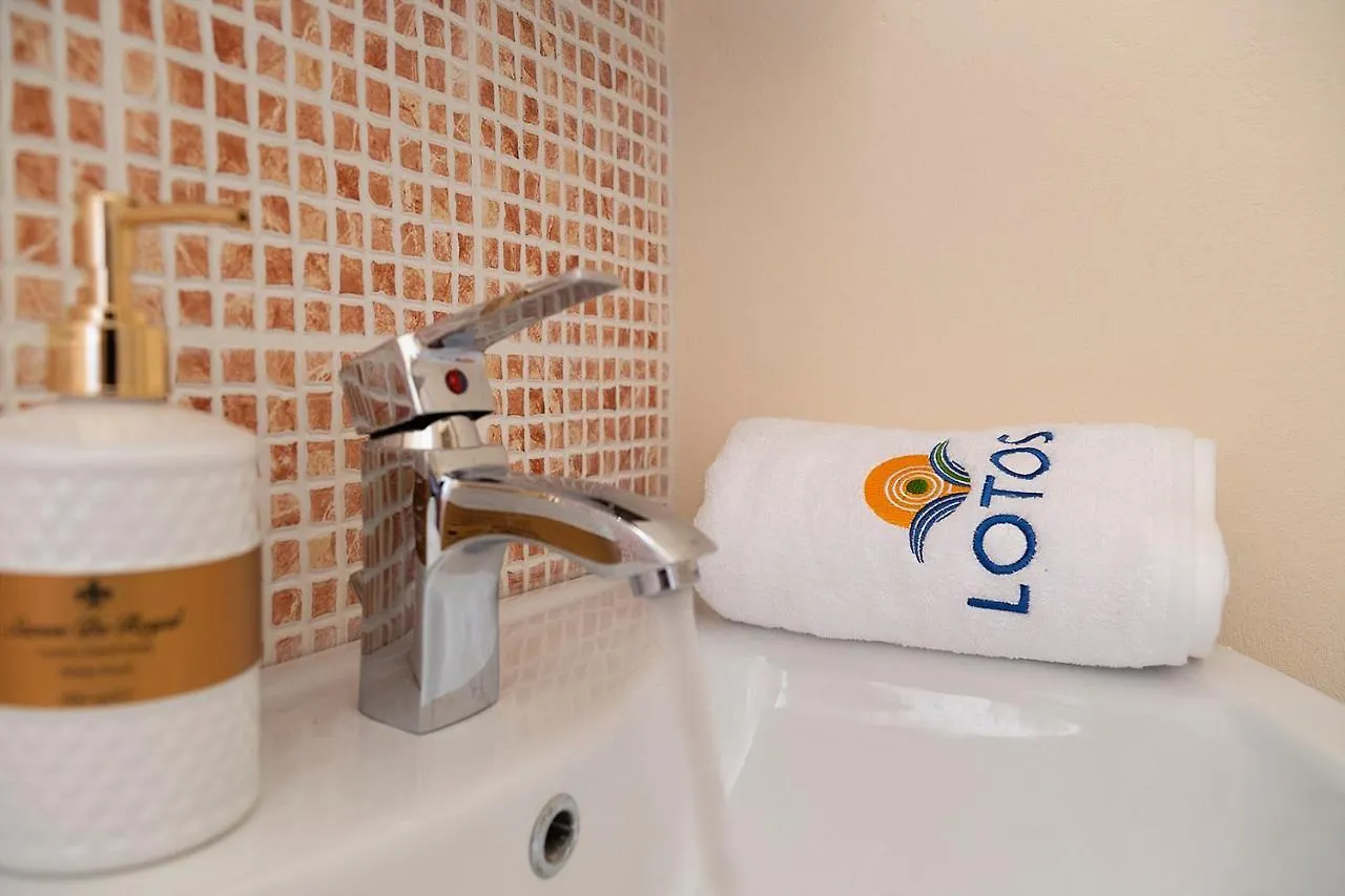 Lotos - Luxury Apartments Kounoupidhianá