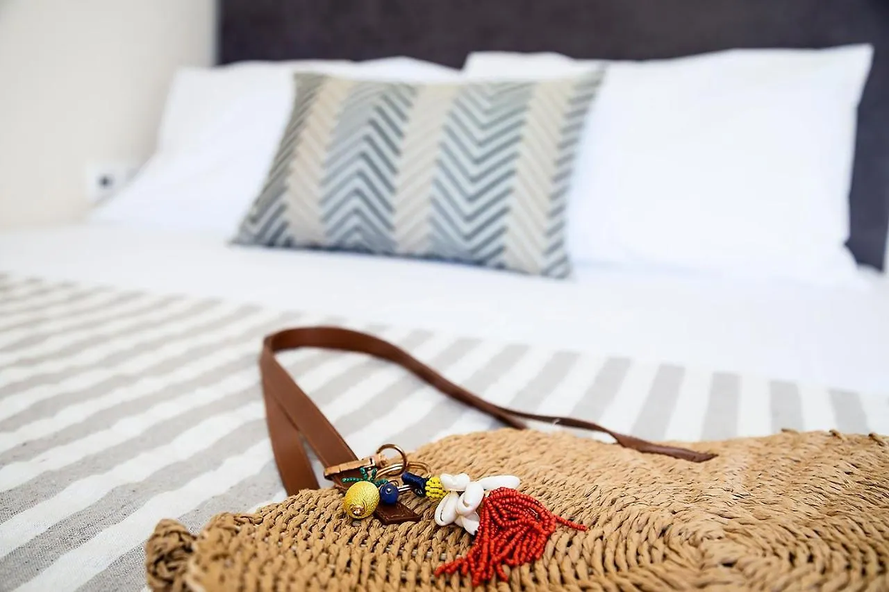 Lotos - Luxury Apartments Κουνουπιδιανά