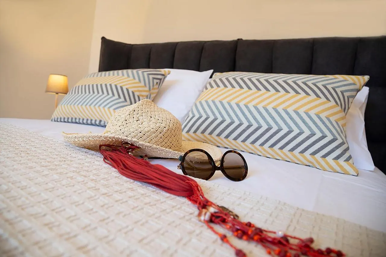 Lotos - Luxury Apartments Κουνουπιδιανά